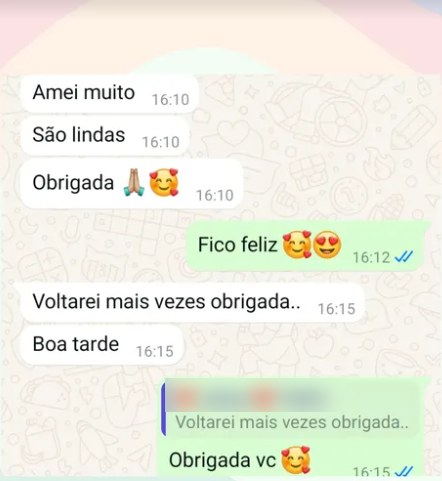 Print de conversa com cliente elogiando as t-shirts