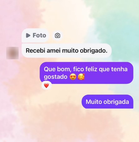 Print de conversa com cliente elogiando as t-shirts